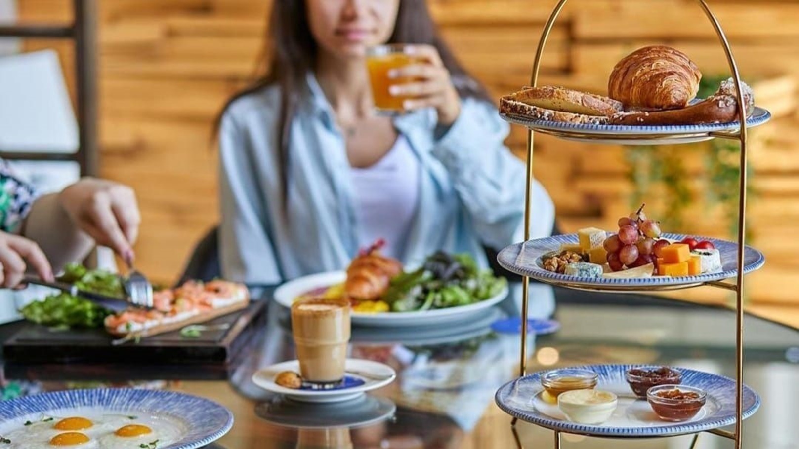 الإفطار في مطعم Gala