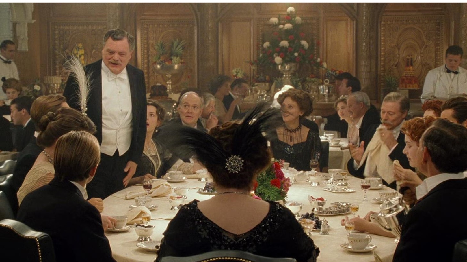 MV5BOTE4YTkyNjAtMDIwNi00NmMxLTkzZDEtN2JhNDY4ZDZlODFiXkEyXkFqcGdeQXVyMTIwODk1NTQ@._V1_