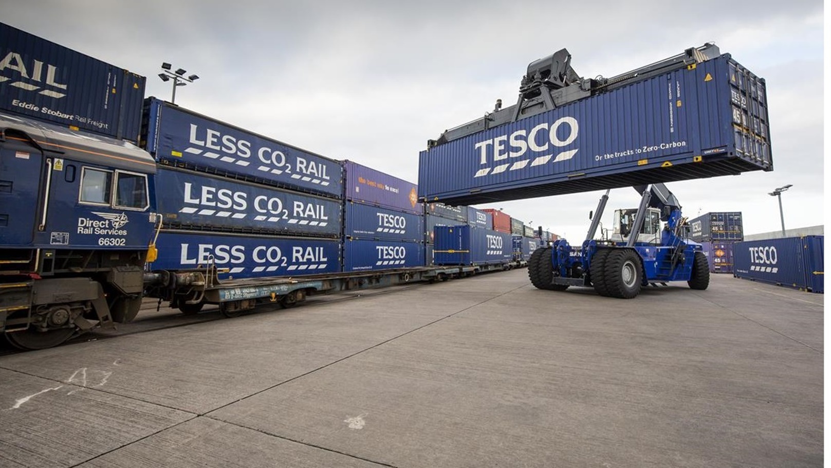 260129_tescotrainloading1_311362