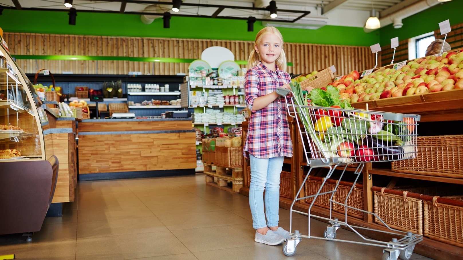 girl-in-supermarket-2021-09-24-03-34-18-utc (1)