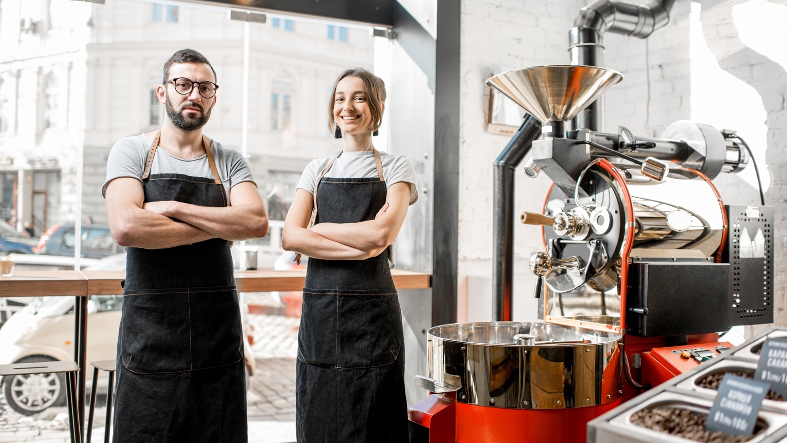 baristas-at-the-coffee-shop-2021-12-13-23-20-01-utc