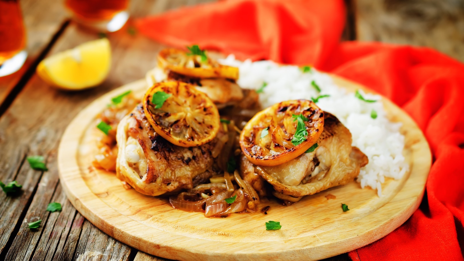 طريقة عمل الدجاج بالليمون وصوص الزبد