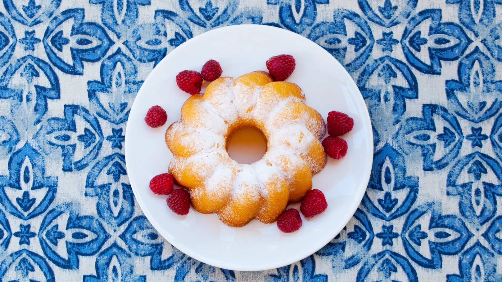 كيك اسفنجي من مطبخ الشيف حسن