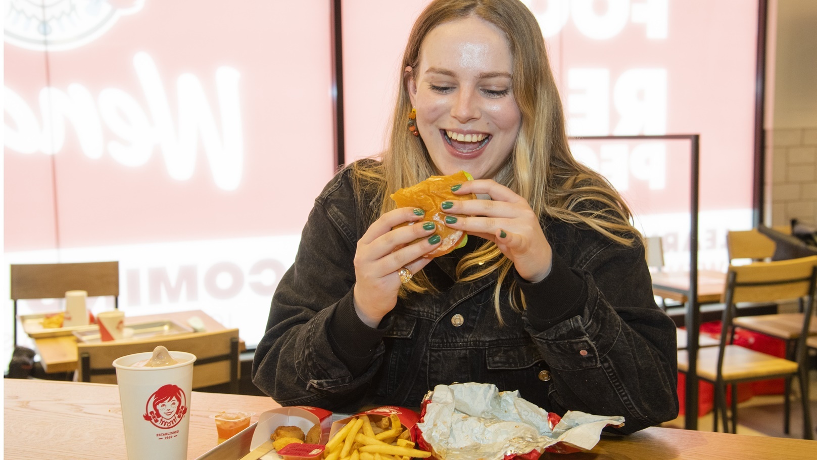 NINTCHDBPICT000656041140