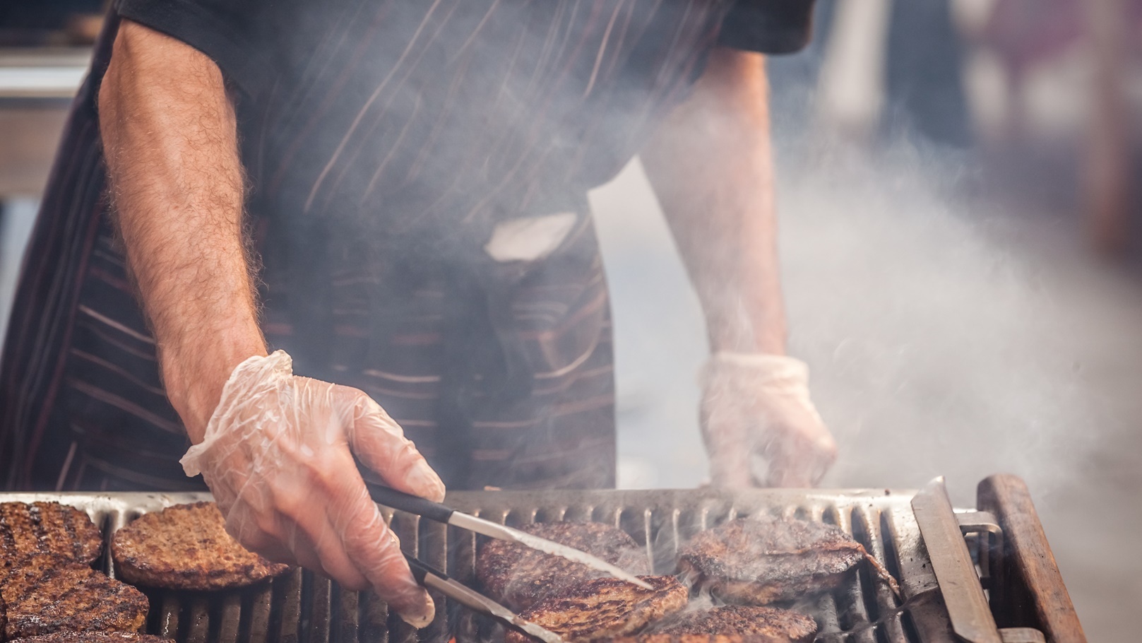 burgers-on-barbecue-2021-08-26-16-22-11-utc