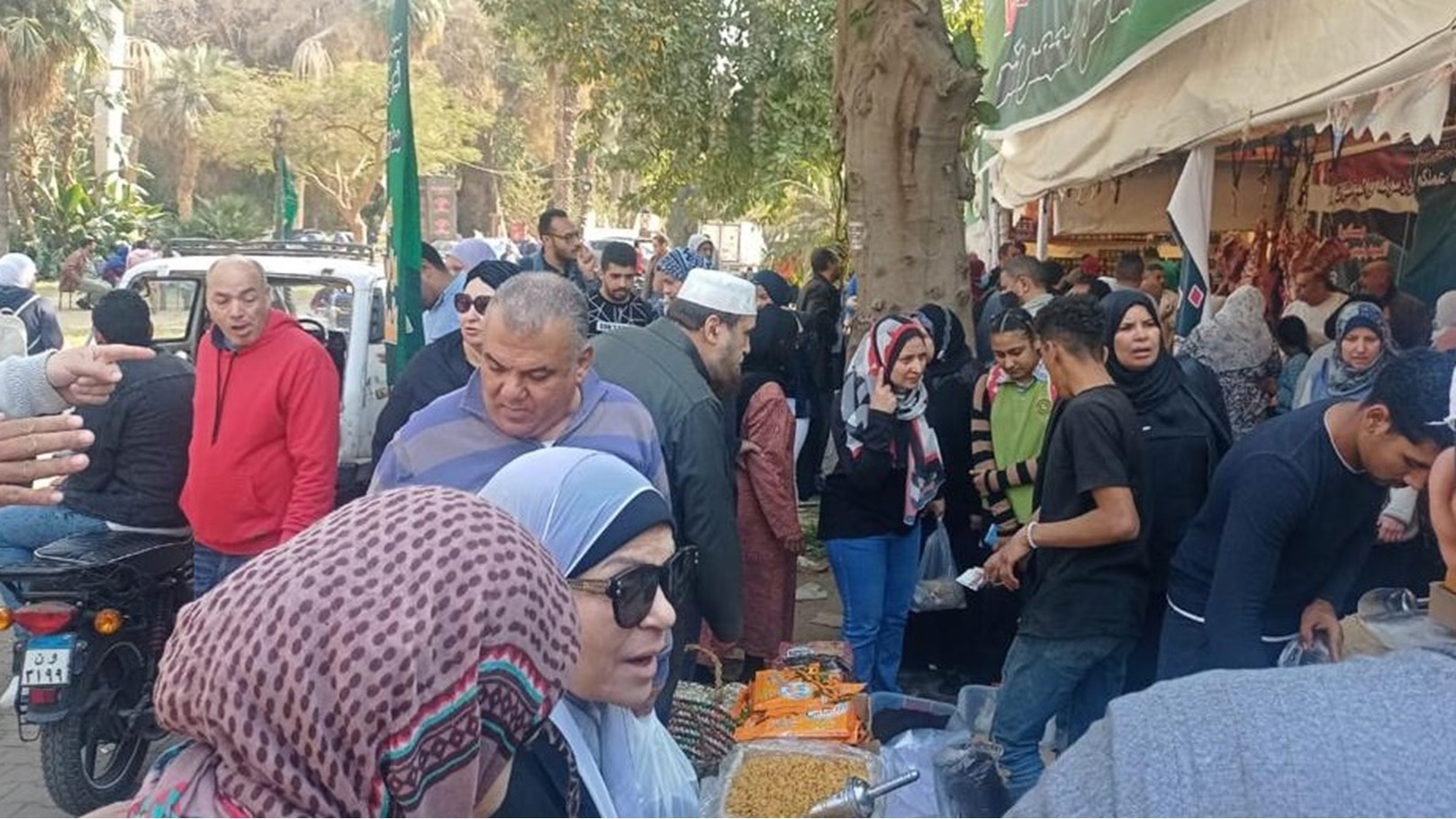 معرض خير مزارعنا لأهالينا - إقبال كبير