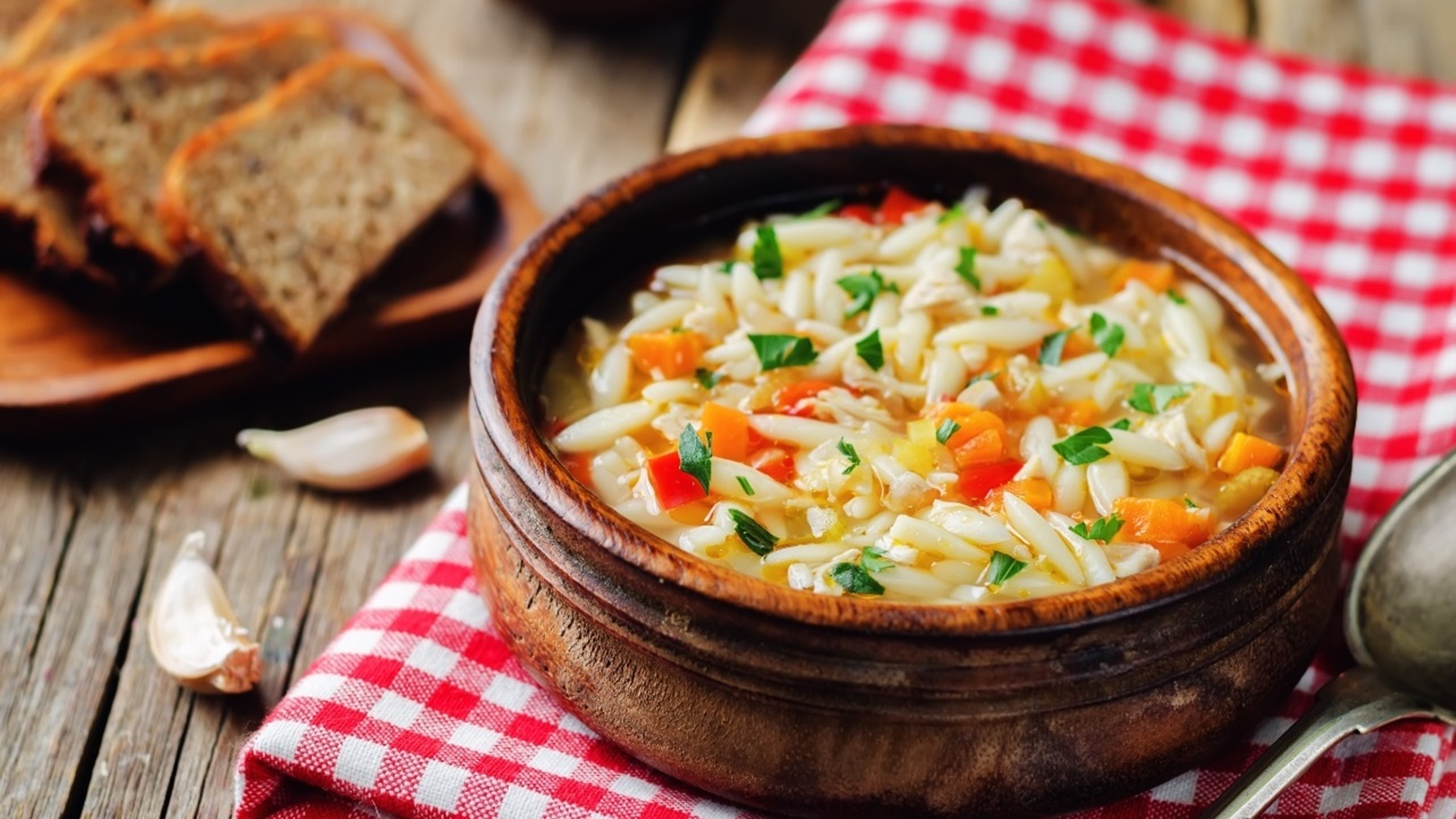 طاجن لسان عصفور