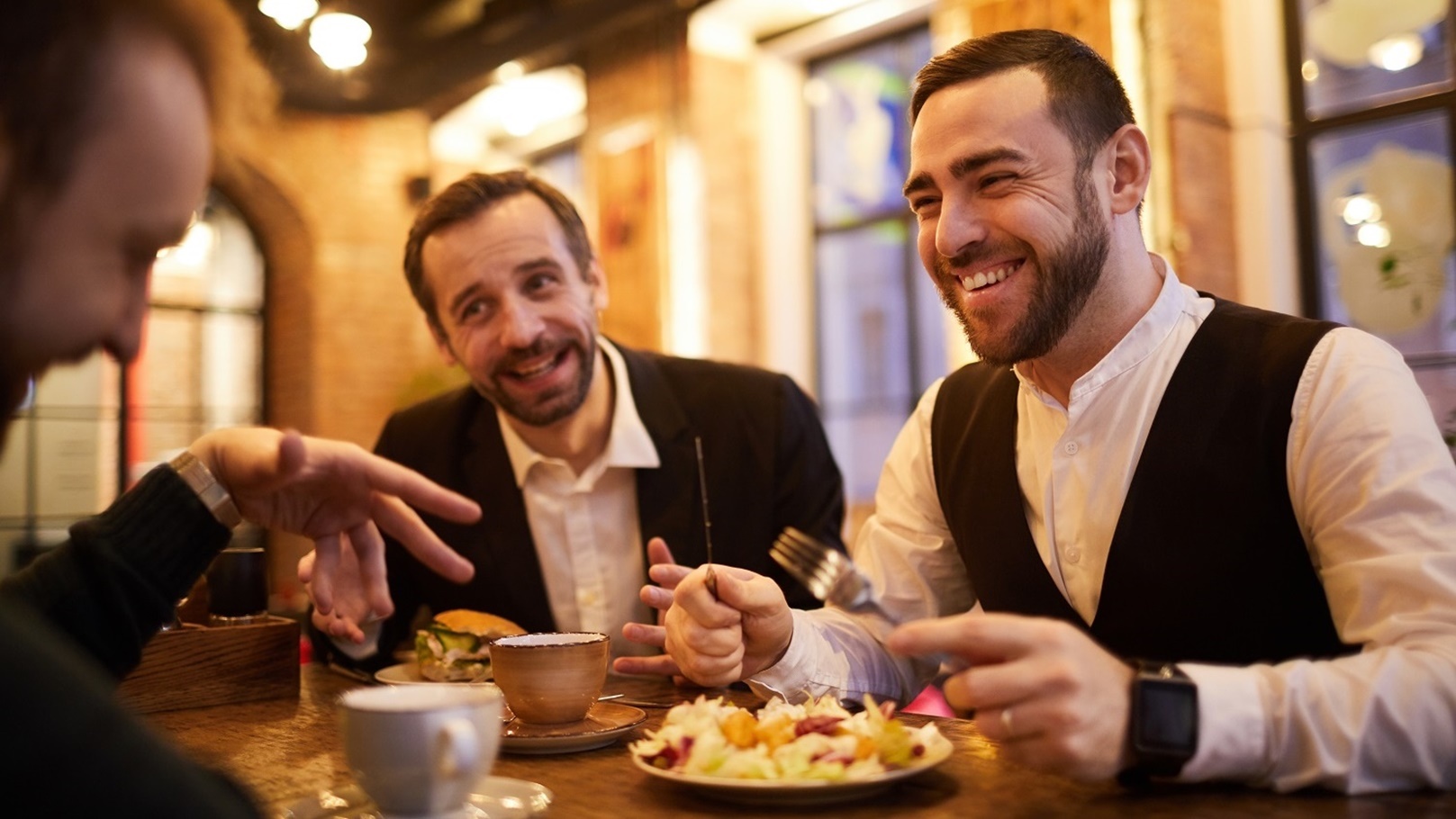 business-people-in-restaurant-2021-09-24-04-00-49-utc