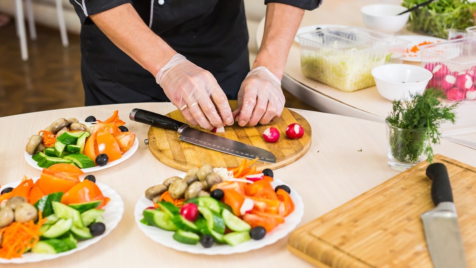 إهدار الطعام