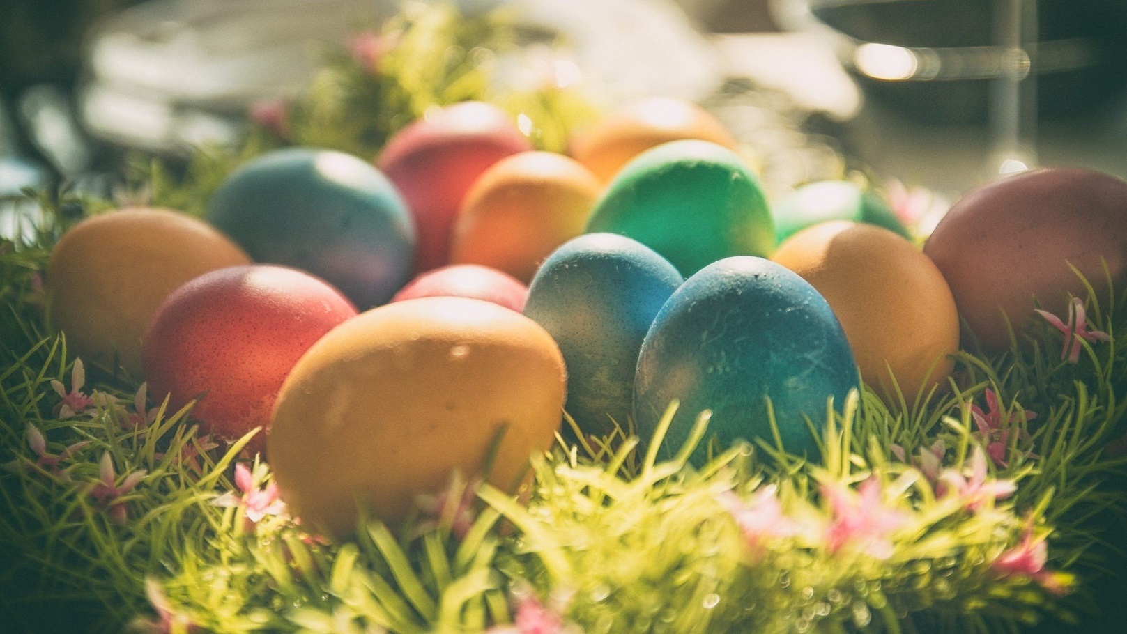 بيض الفصحeggs-easter_eggs-colorful