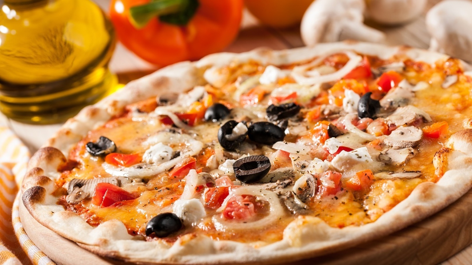 بيتزا الفراخ