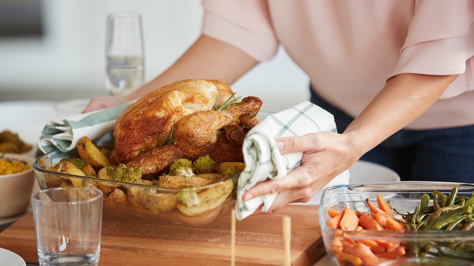 roast-turkey-for-holiday-dinner-2021-08-27-22-41-33-utc