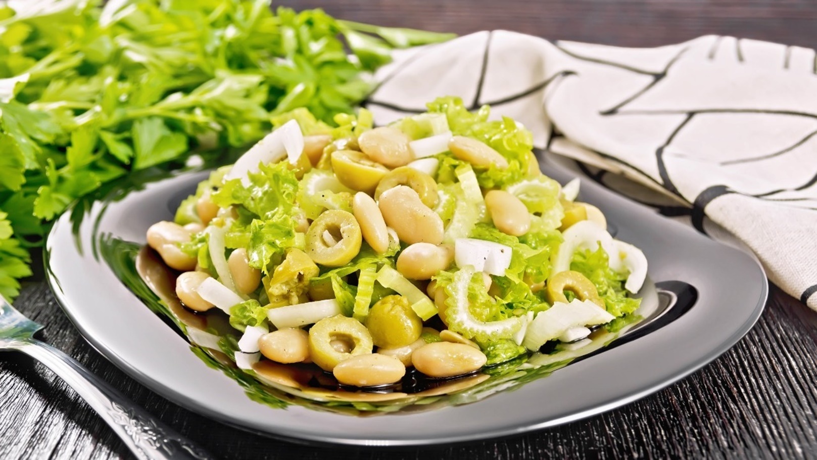 طريقة عمل سلطة الفاصوليا البيضاء