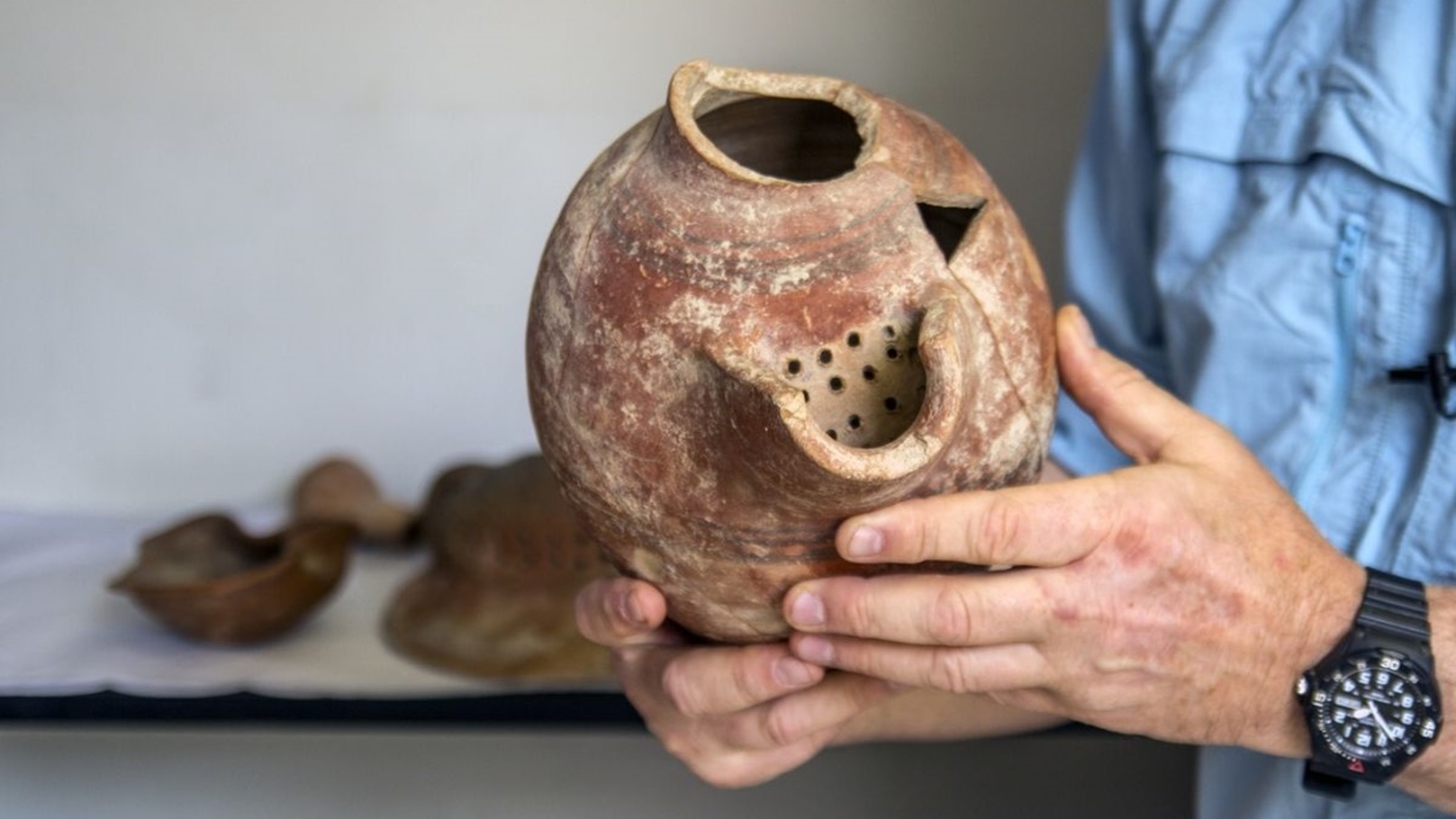 أواني فرعونية