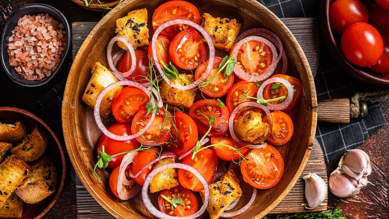 طريقة عمل سلطة طماطم حارة