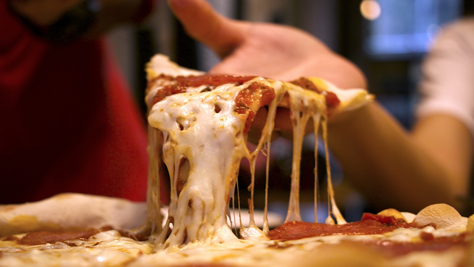 eating-pizza-with-hand-2021-09-04-18-22-16-utc