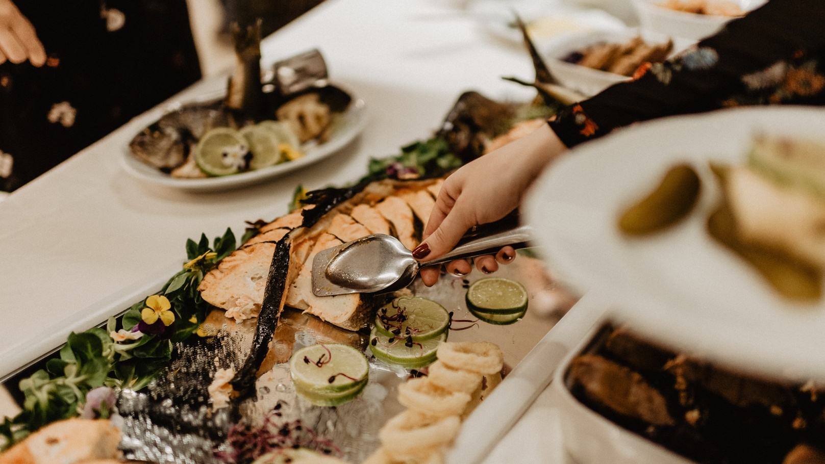 eating-fish-2022-01-06-21-51-08-utc