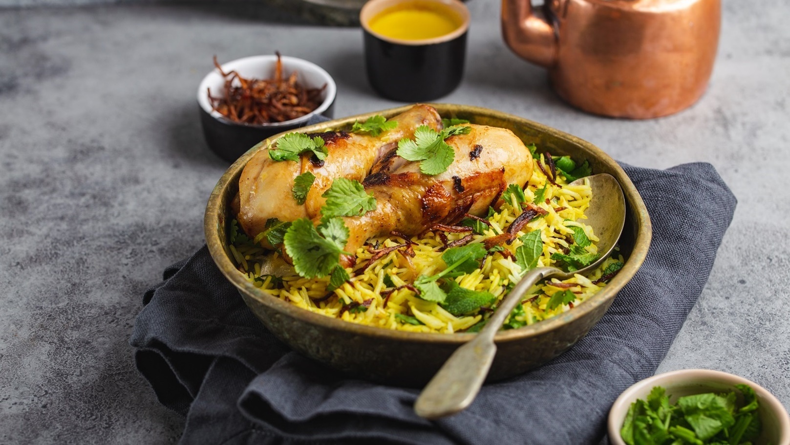 طريقة عمل الأرز البسمتي بالدجاج المتبل