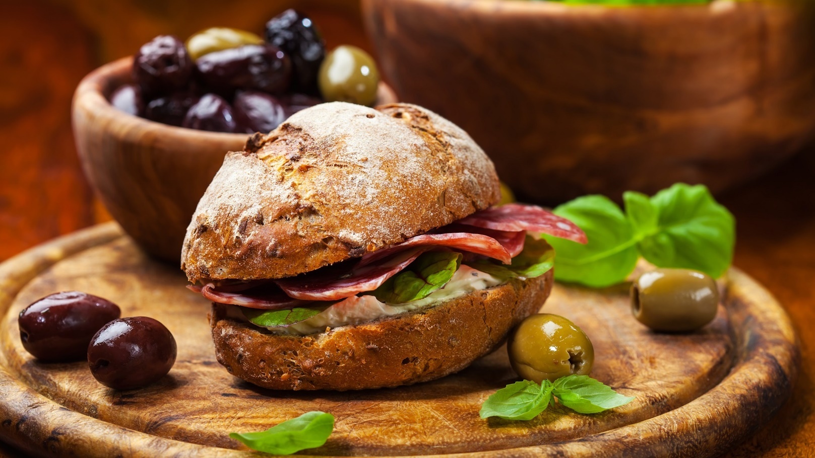 حكاية اختراع أول ساندوتش