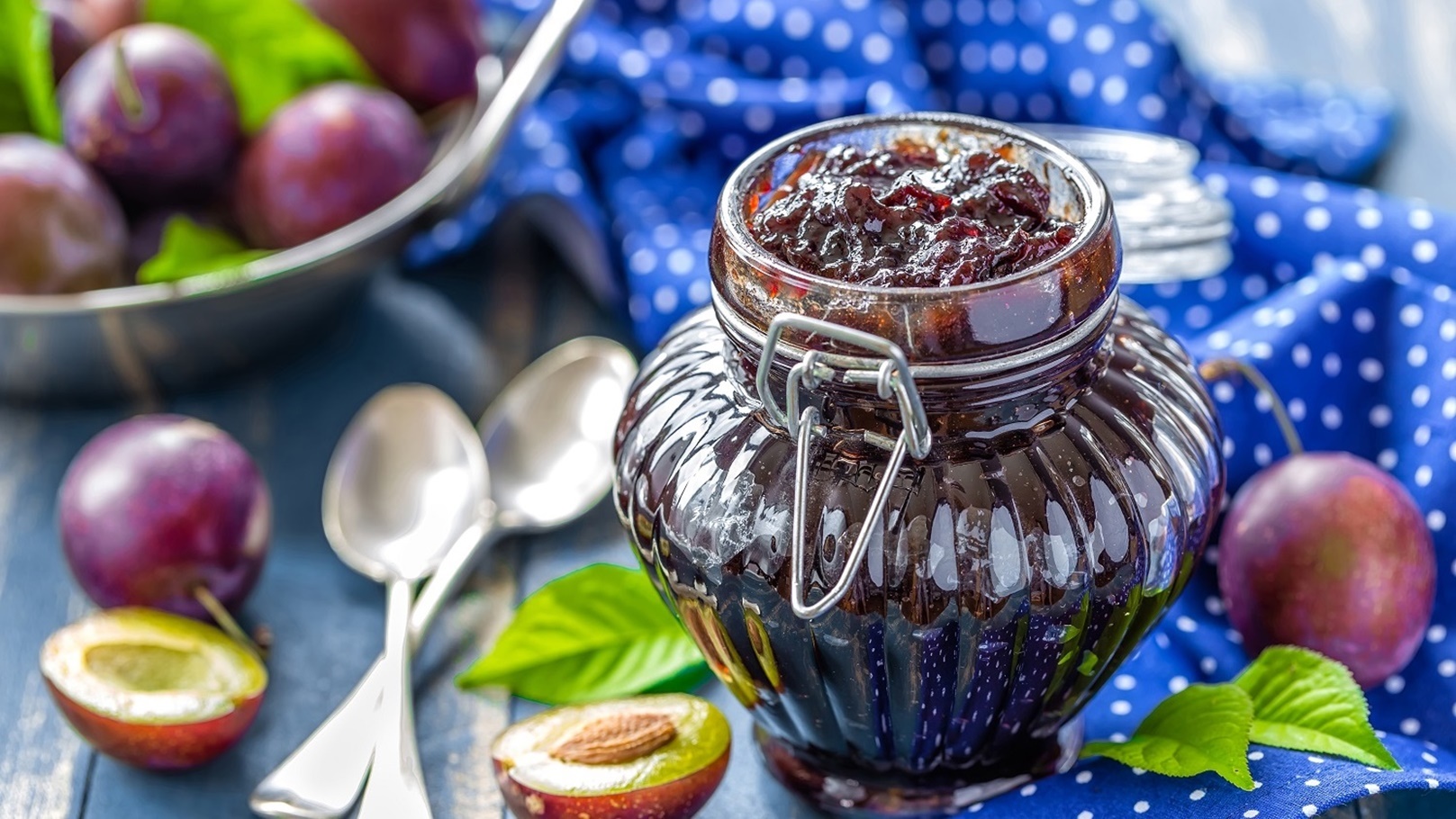 طرق عمل مربي الفراولة والتين