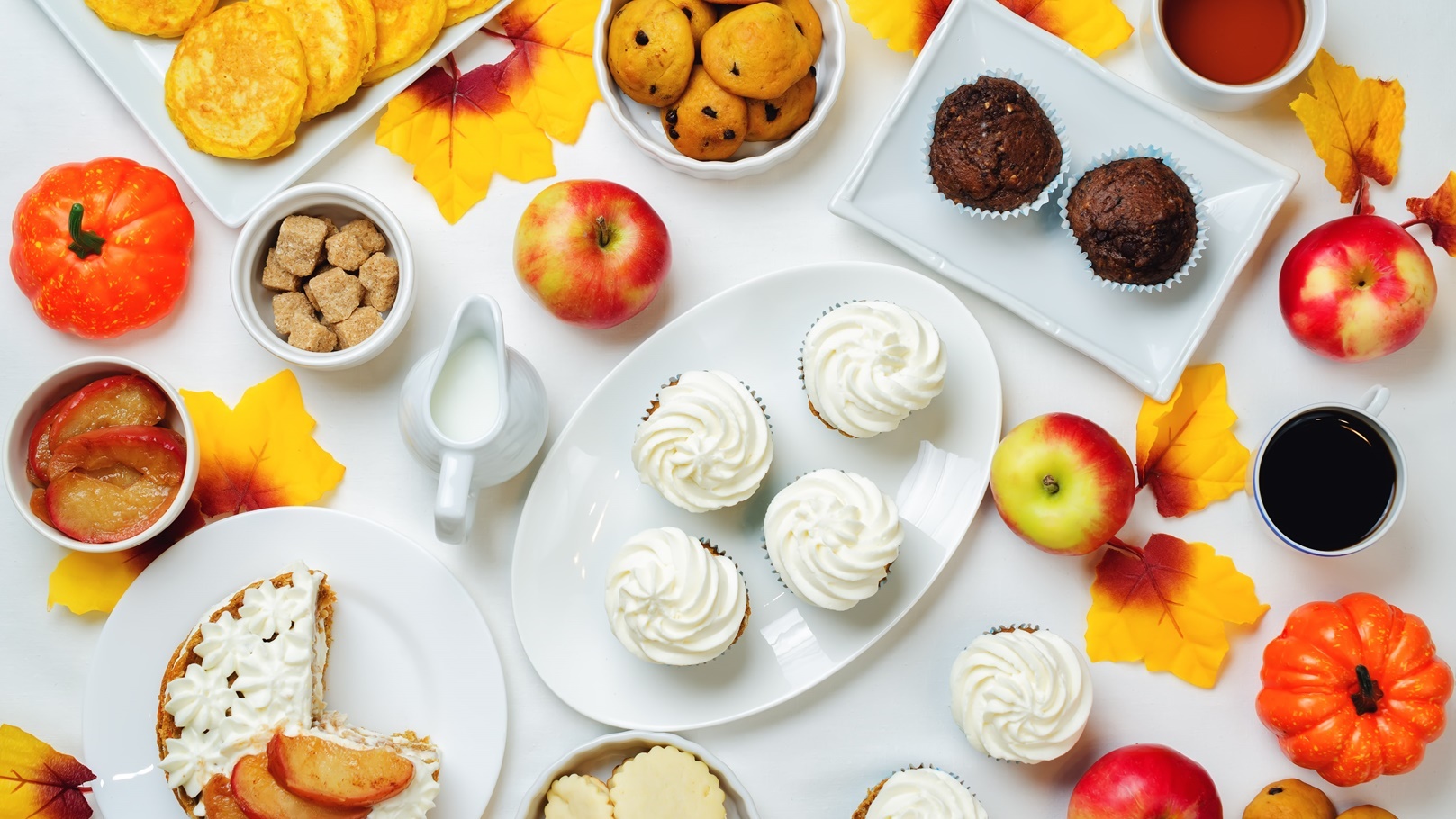 autumn-sweets-and-baking-celebration-table-setting-2021-09-01-04-32-36-utc