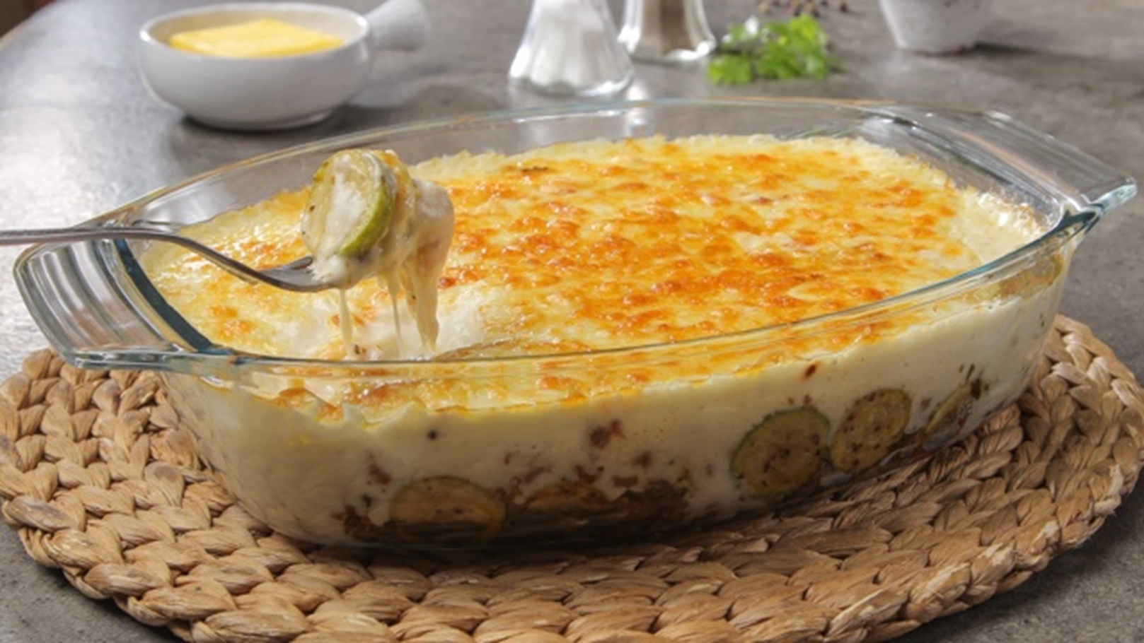 الكوسة بالبشاميل
