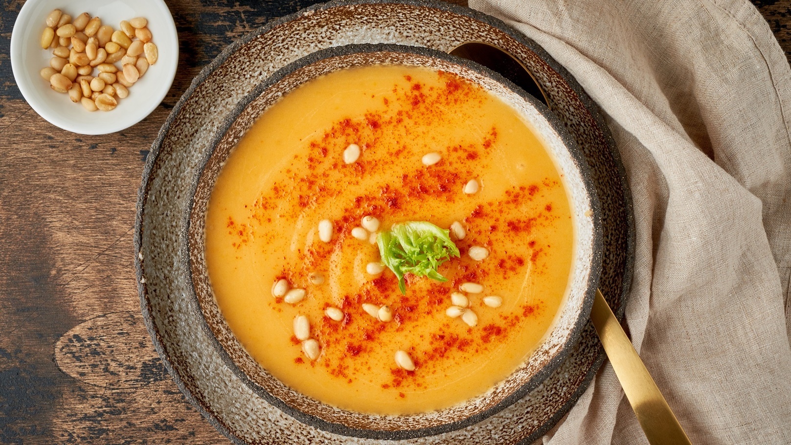 طاجن بطاطا بالمكسرات