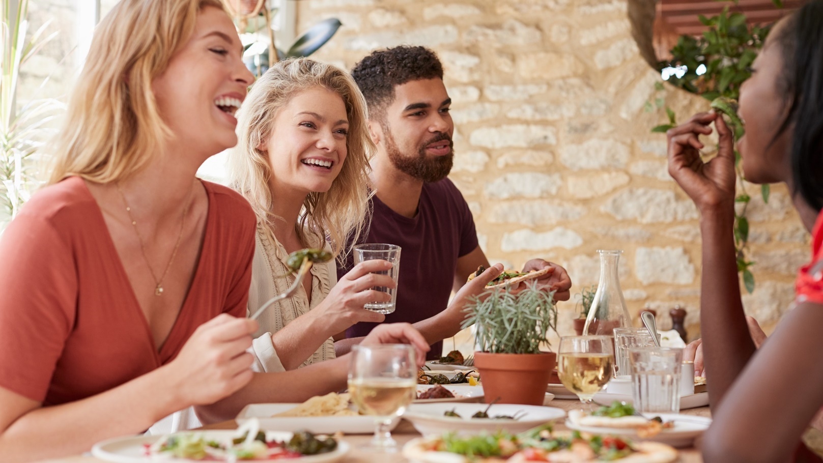 طاسات جبنة في المطاعم