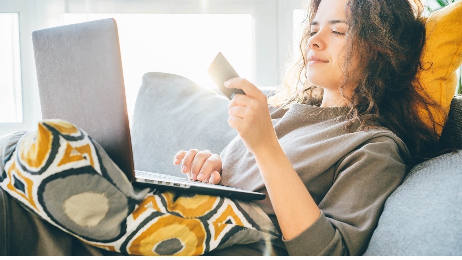 التسوق الإلكتروني