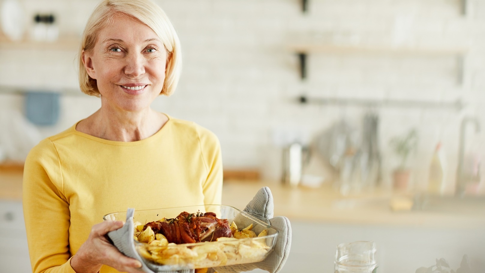 careful-mature-lady-with-cooked-meat-2021-09-24-04-00-42-utc