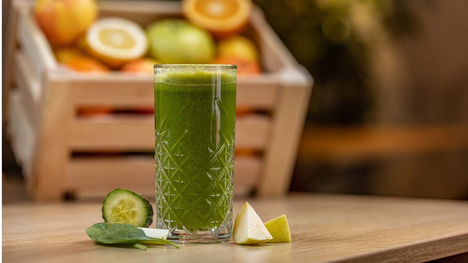 طريقة عمل ديتوكس الخيار والتفاح الأخضر