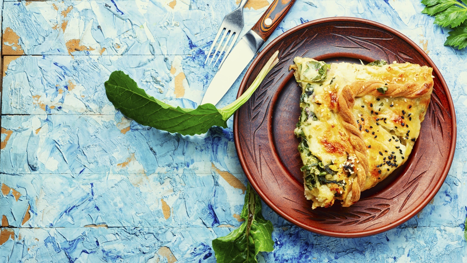 طريقة عمل فطيرة السبانخ بالجبنة.. هتناسب الكيتو دايت