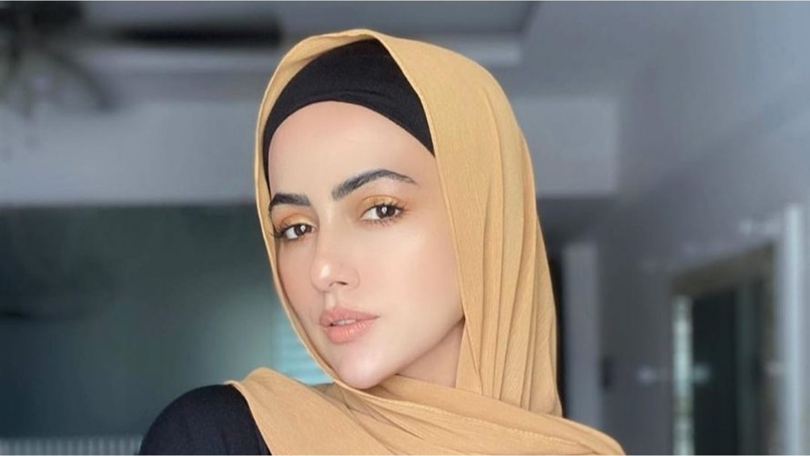 النجمة الهندية سناء خان