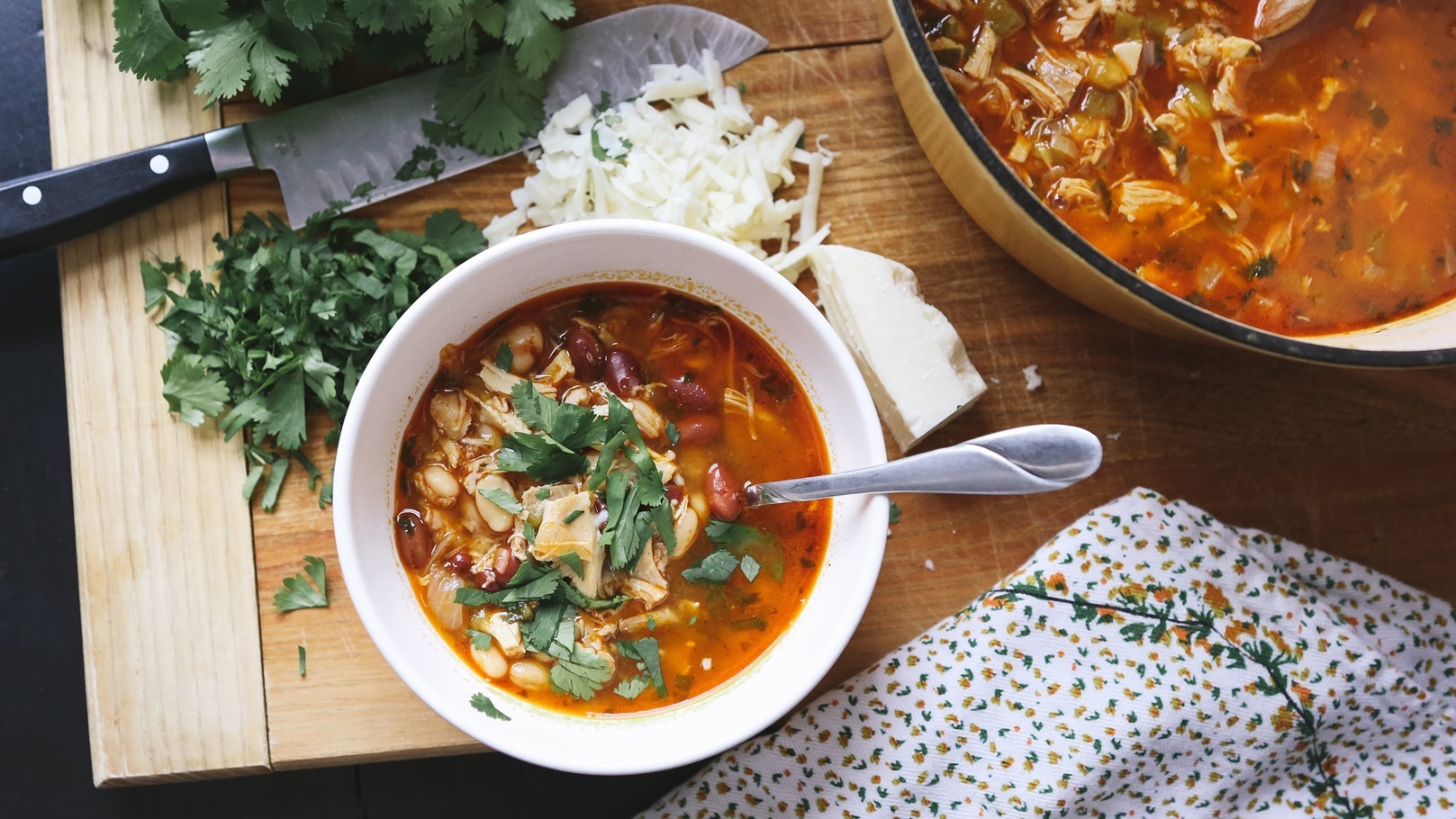 طريقة عمل طاجن البامية باللحمة