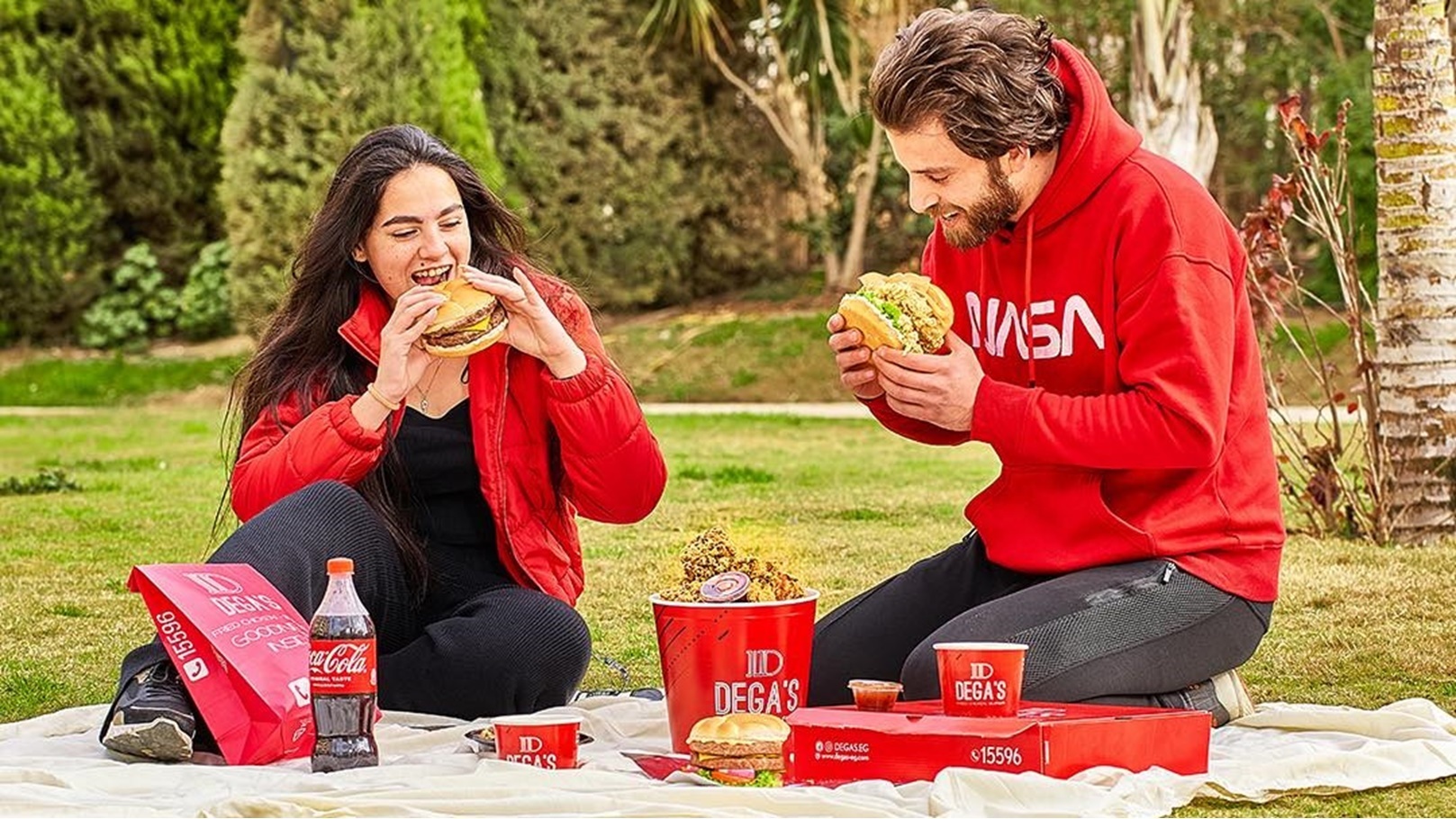 ساندويتشات مطعم Dega’s