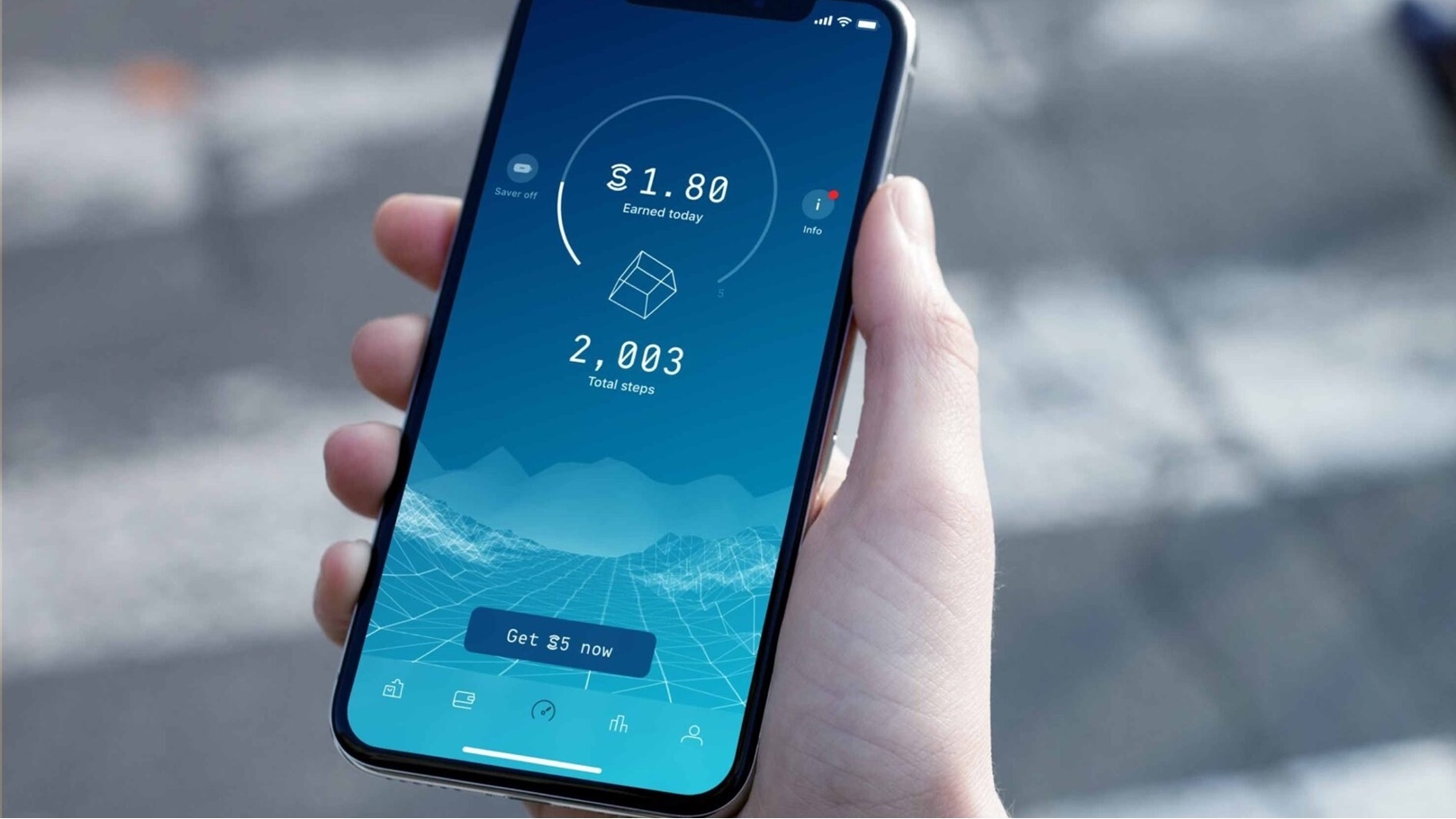 الكثير من الأفراد يفضل الأبلكيشن