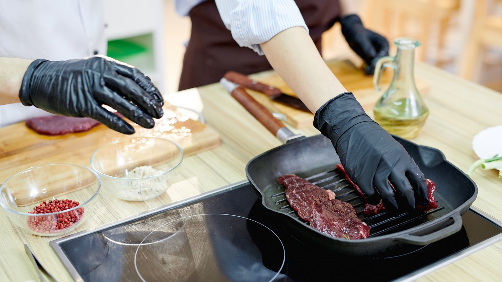 cooking-meat-2021-09-24-03-49-09-utc