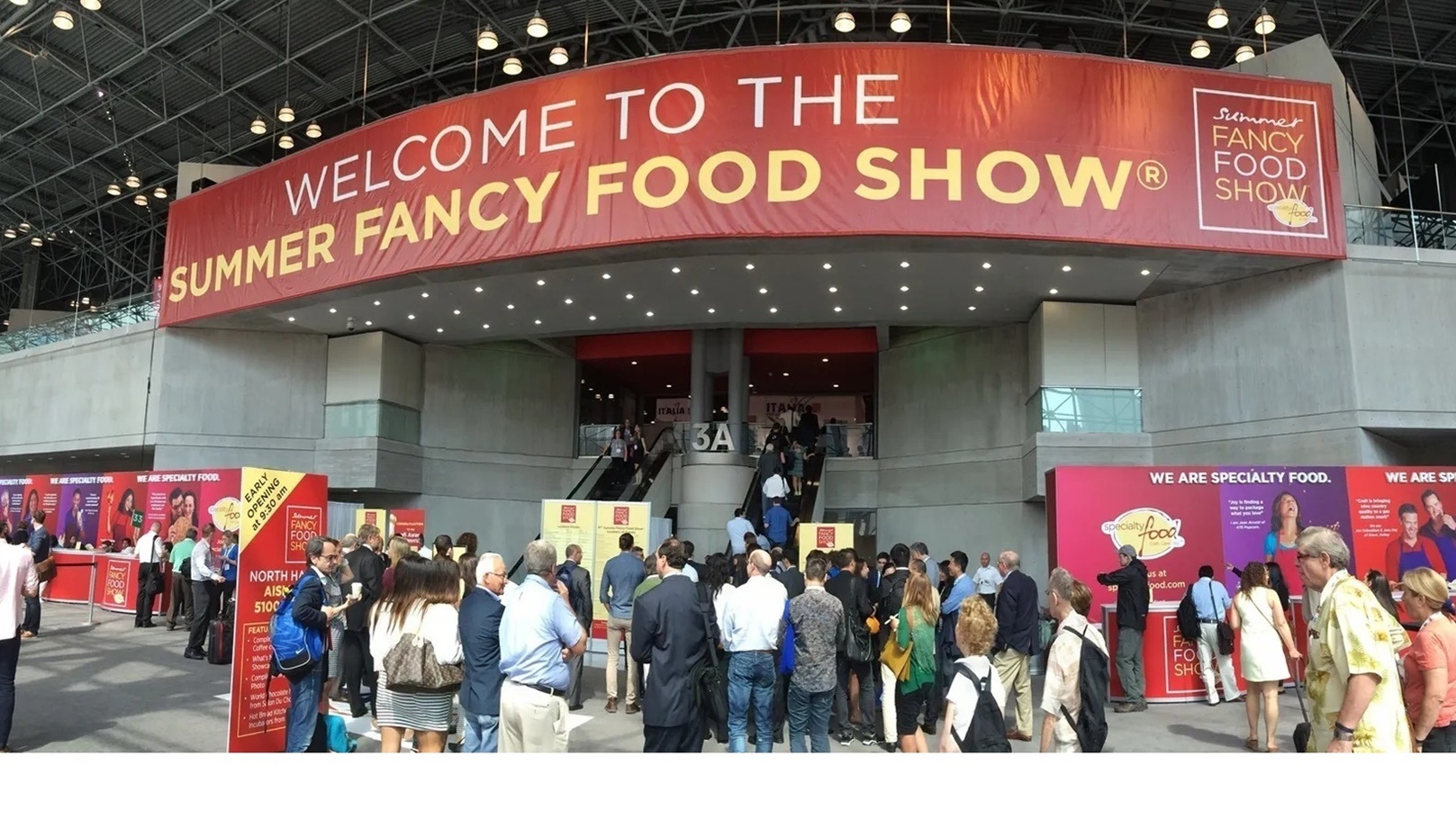 معرض فانسي فوود