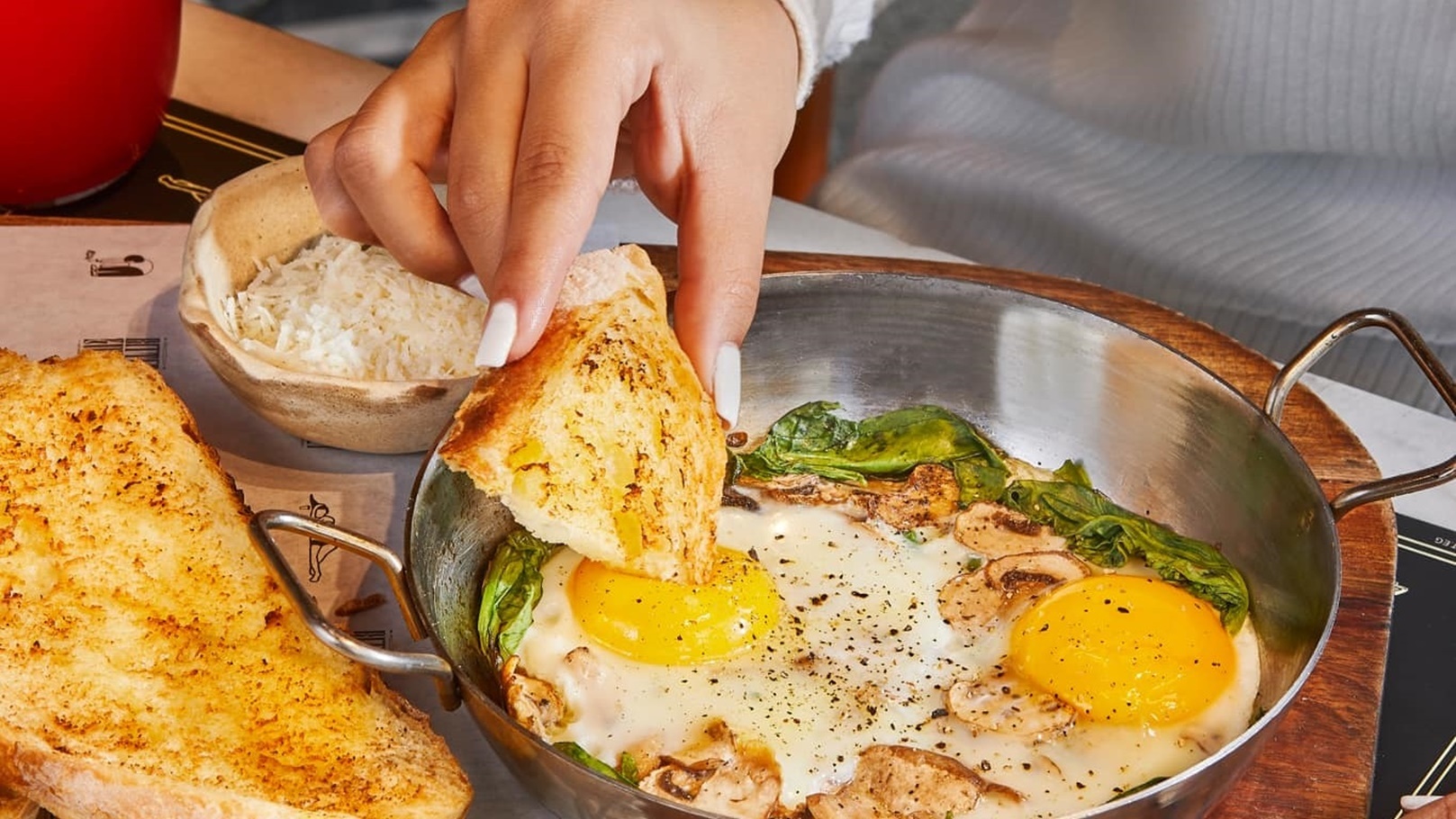 332686464_5960373114055257_3221314900027138465_n