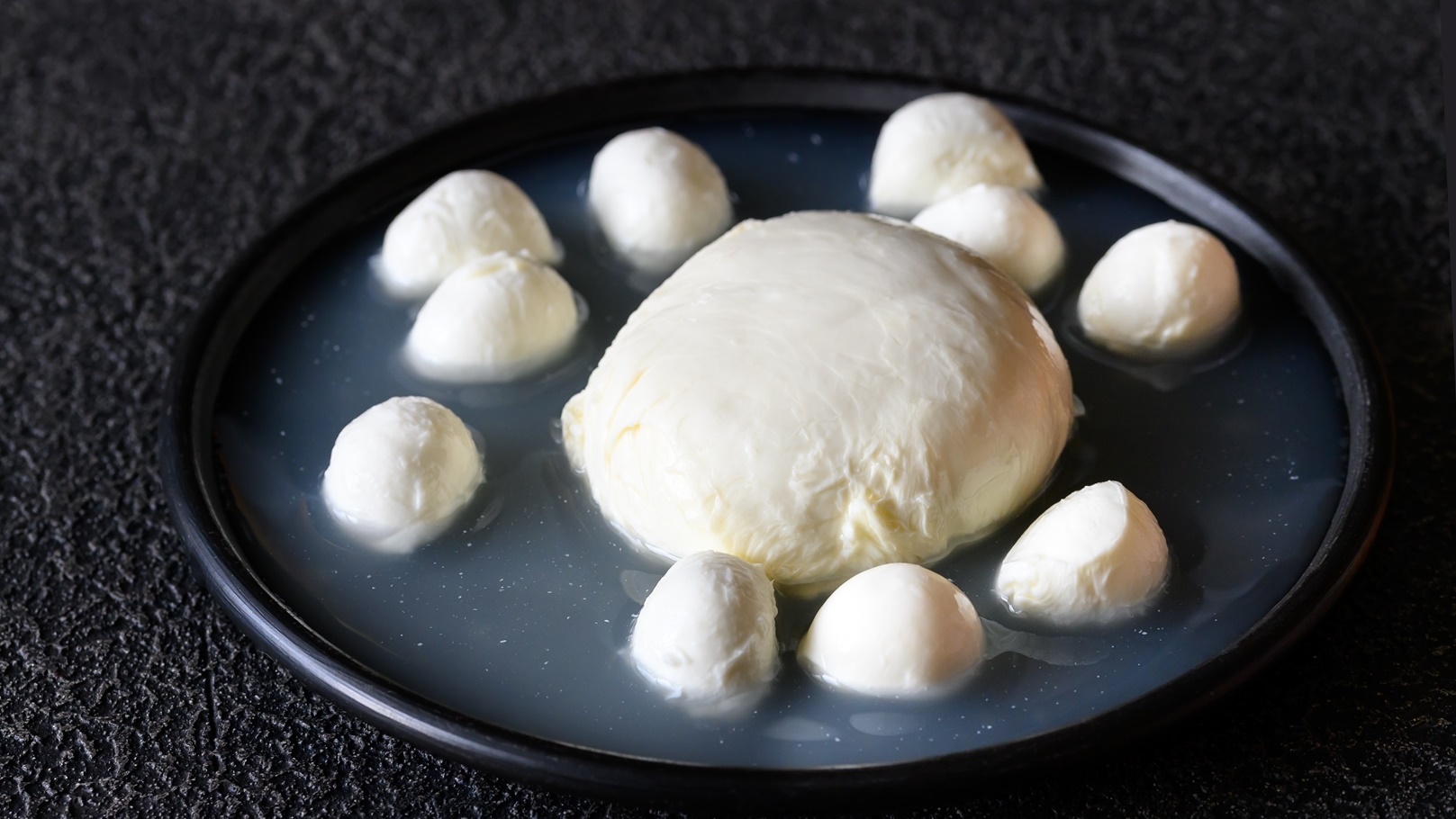 جبن الموزاريلا