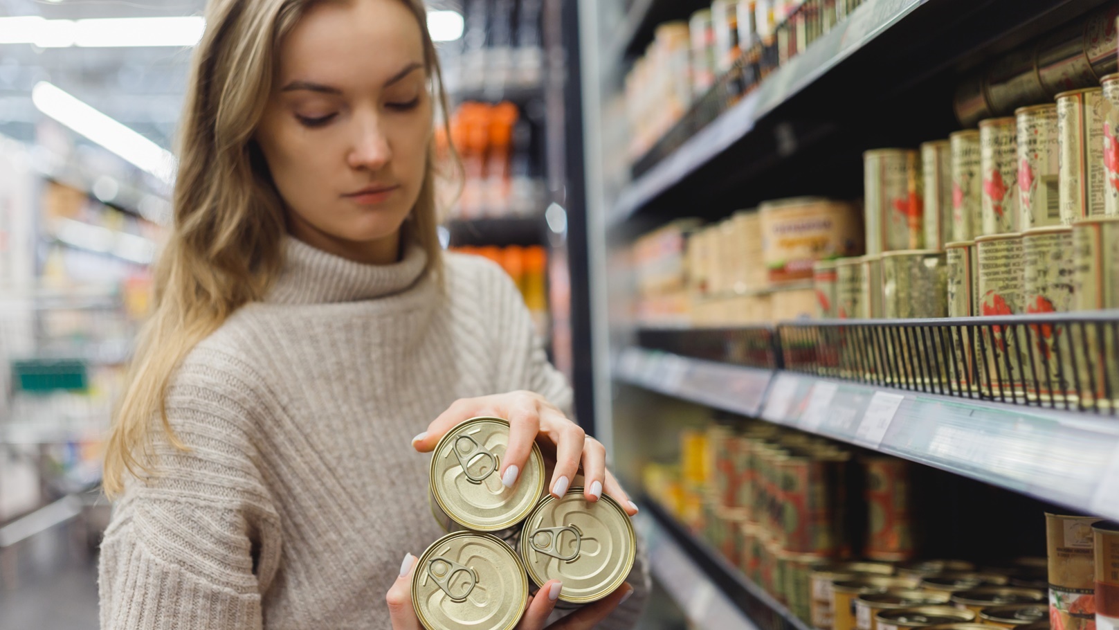 الأطعمة المعلبة