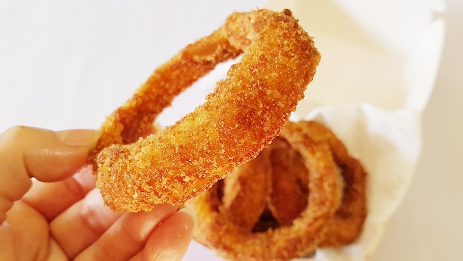 حلقات البصل المقلي