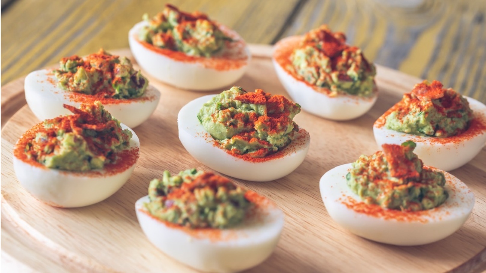 بيض الشيطان