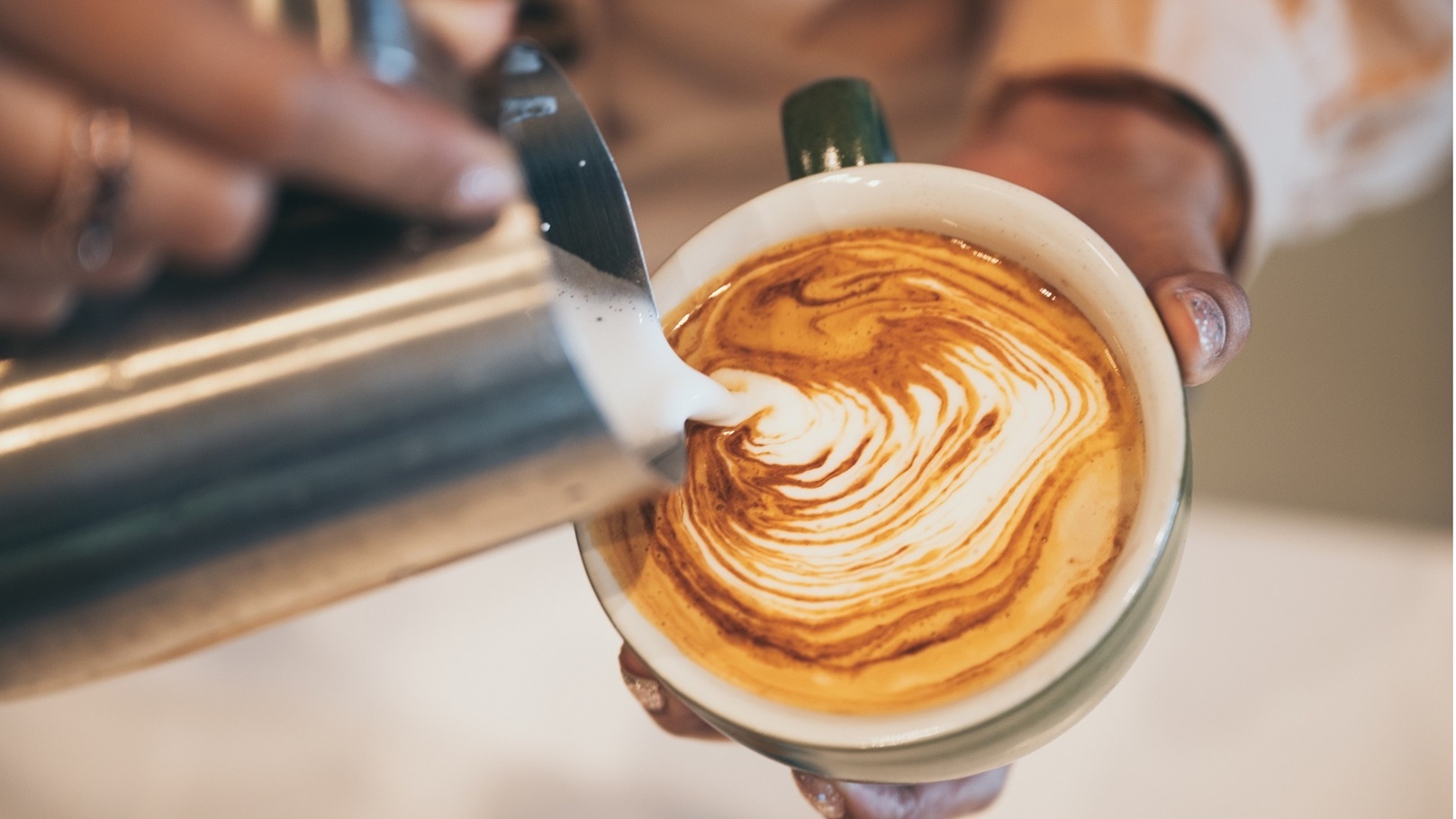 coffee-latte-art-coffee-cup-2021-09-01-23-55-38-utc