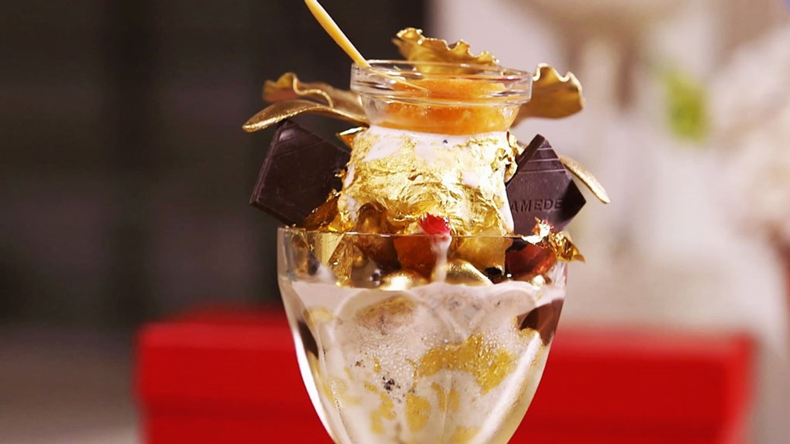 Golden-Opulence-Sundae