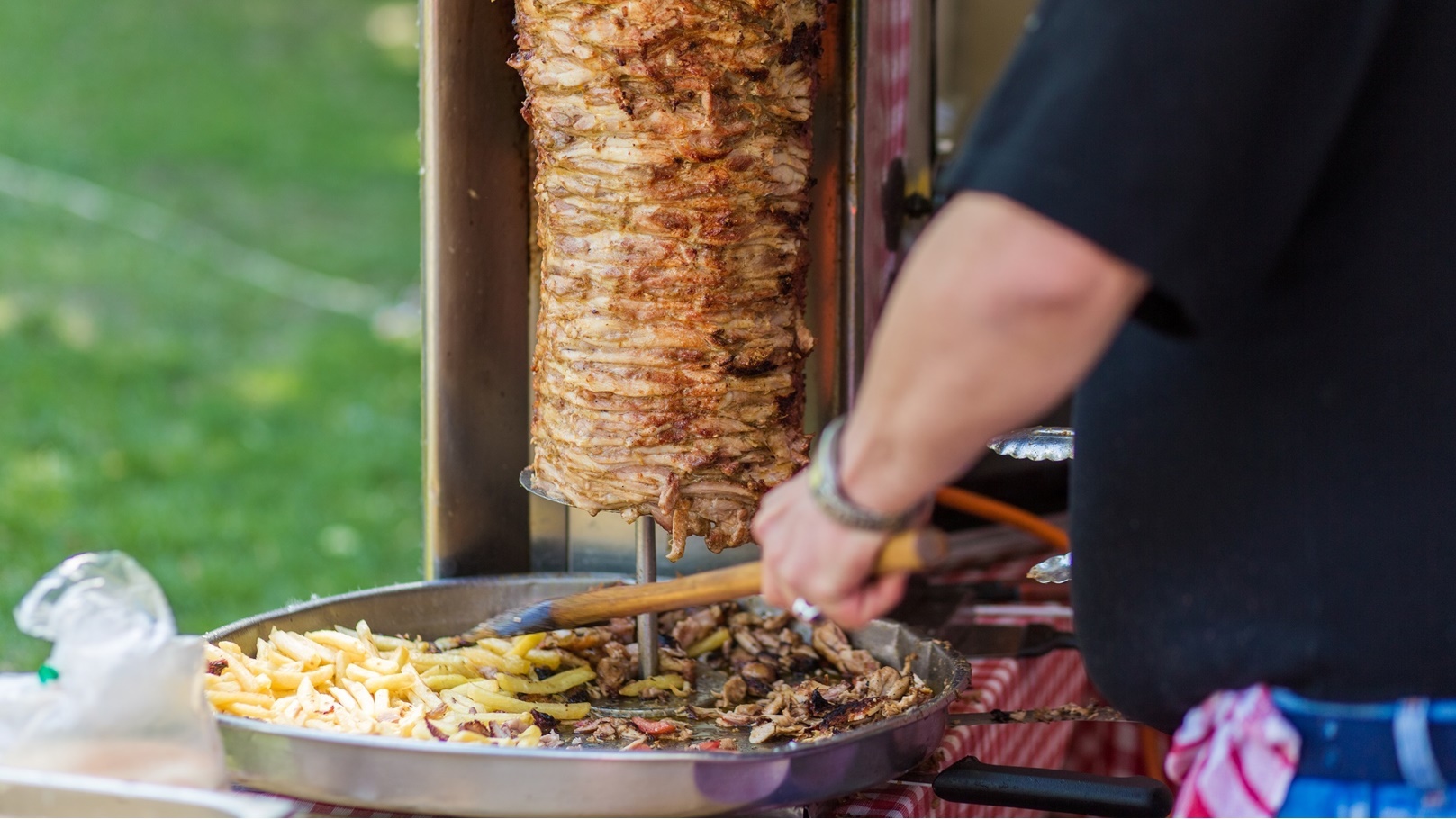 professional-chef-makes-shawarma-chef-slicing-don-2022-05-21-19-59-06-utc
