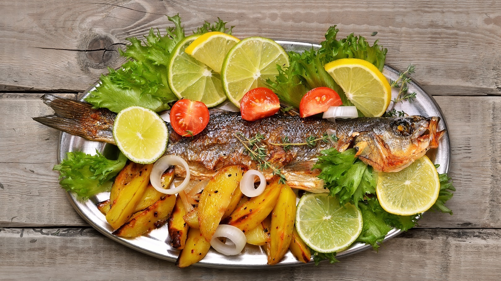 طريقة عمل صينية البطاطس بالسمك