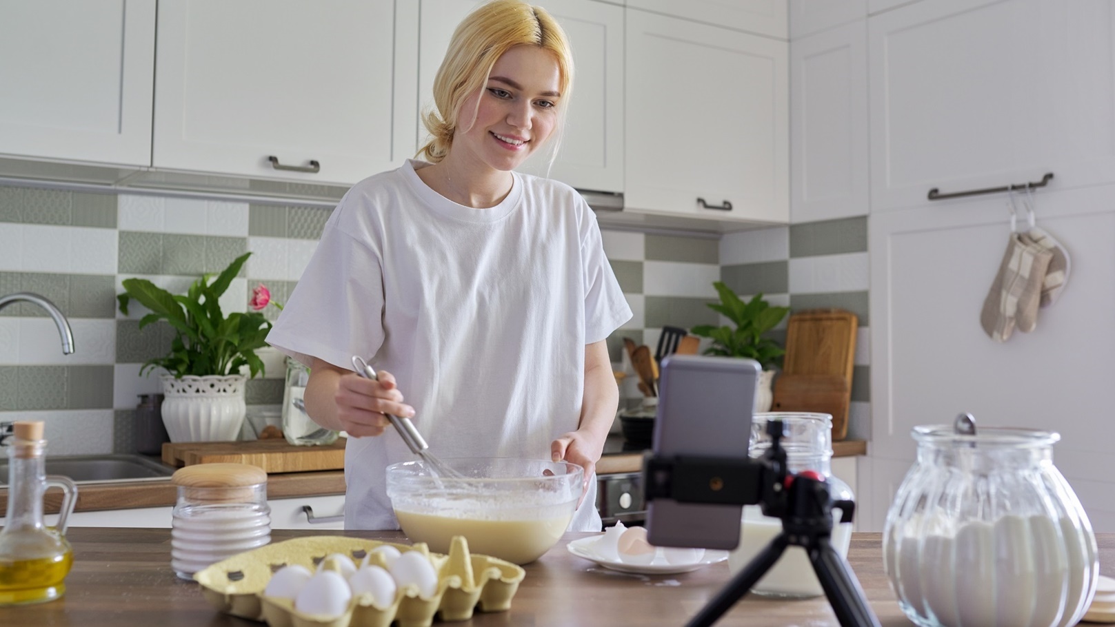 متابعة فيديوهات وبرامج الطبخ