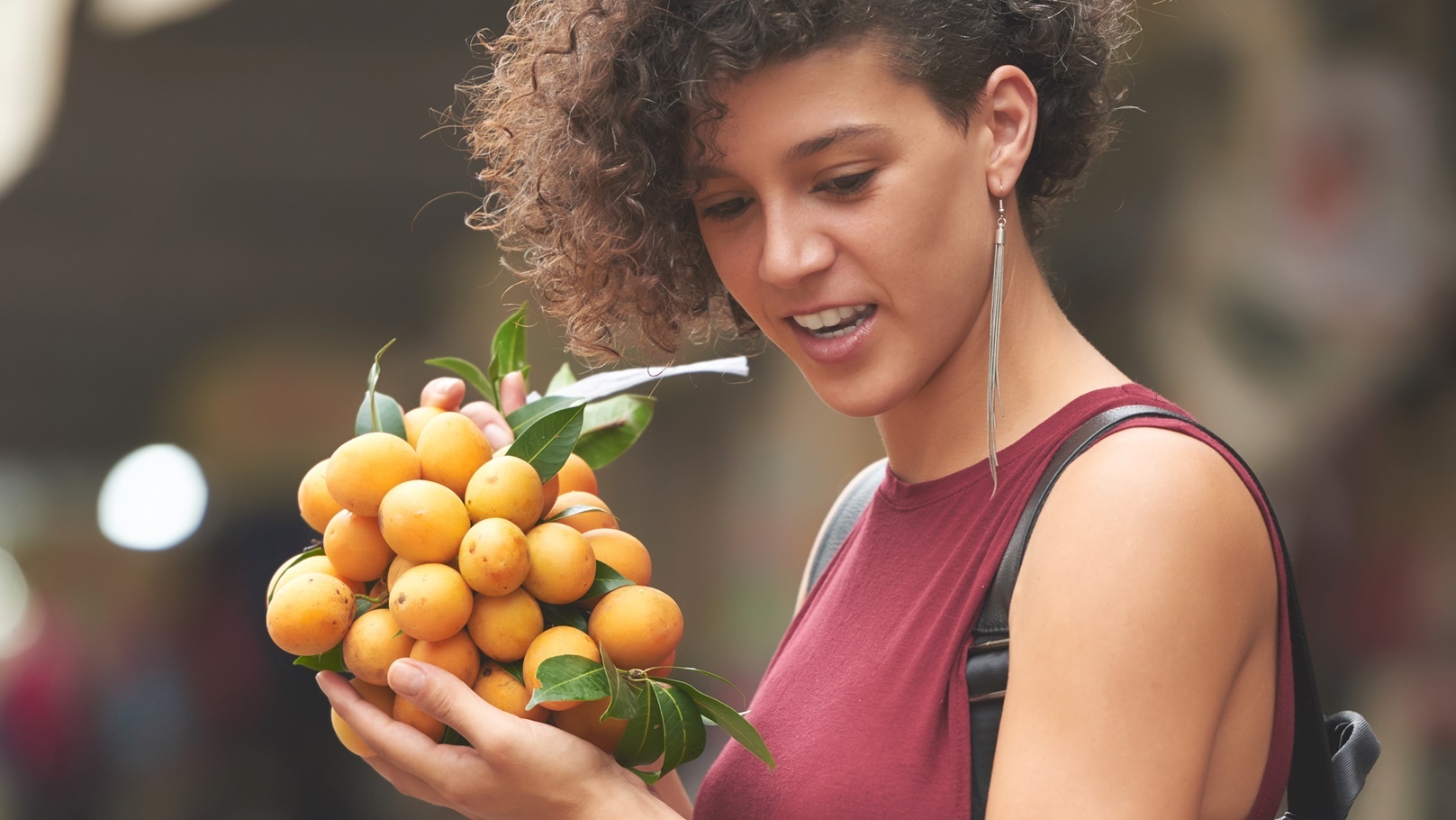 Longan Fruit vs. Lychee