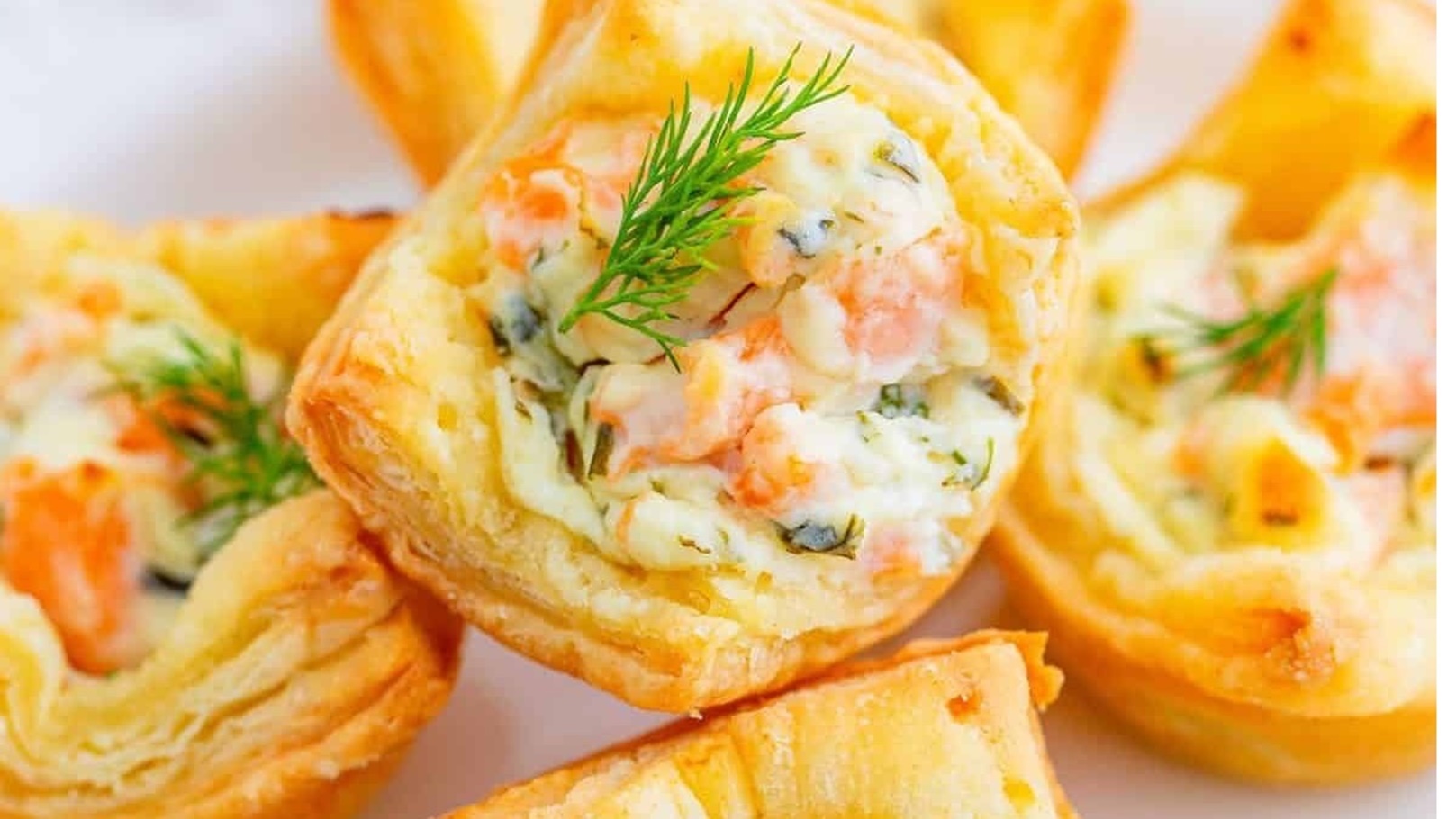 البف بيستري بالسلمون